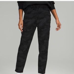 LULULEMON stretch high rise pant